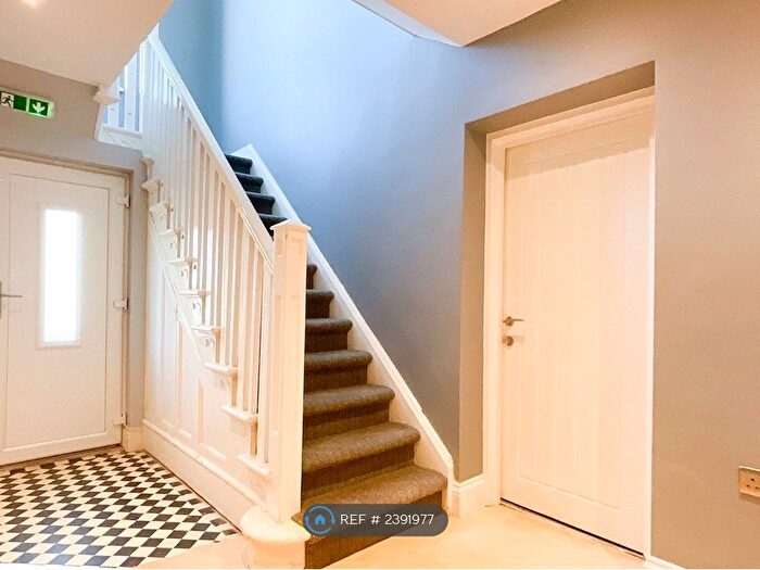 1 Bedroom Flat To Rent In Belle Vue Avenue, Doncaster, DN4