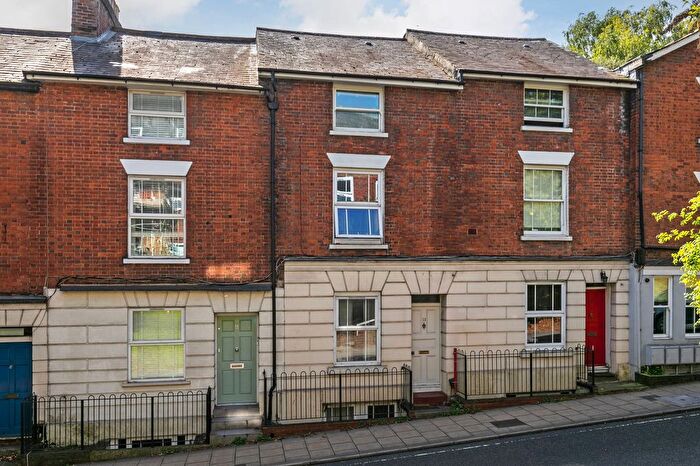 1 Bedroom Flat For Sale In Crowder Terrace, Winchester, SO22