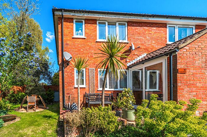 1 Bedroom Maisonette For Sale In Ascot Close, Alton, Hampshire, GU34