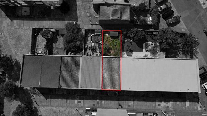 3 Bedroom Terraced House For Sale In Penistone Walk, Romford, RM3