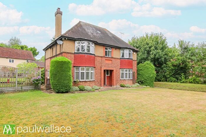 4 Bedroom Detached House For Sale In Prime Location, . Acre Plot, Broxbourne, EN10