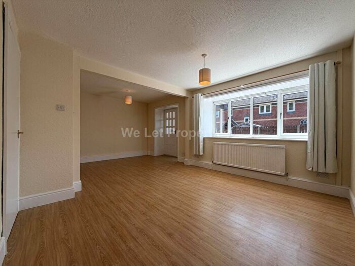 3 Bedroom House To Rent In McCready Drive, Salford, M5