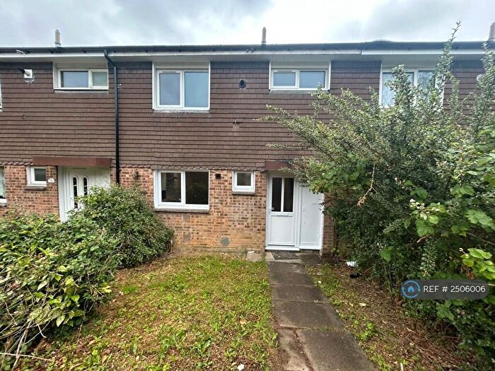 3 Bedroom Terraced House To Rent In Flaxwell Court, Northampton, NN3