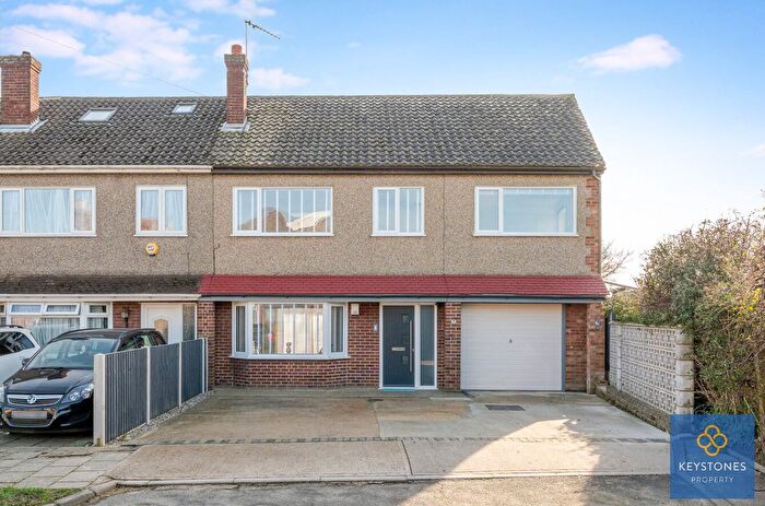 4 Bedroom End Of Terrace House To Rent In Marlborough Road, Romford, RM7