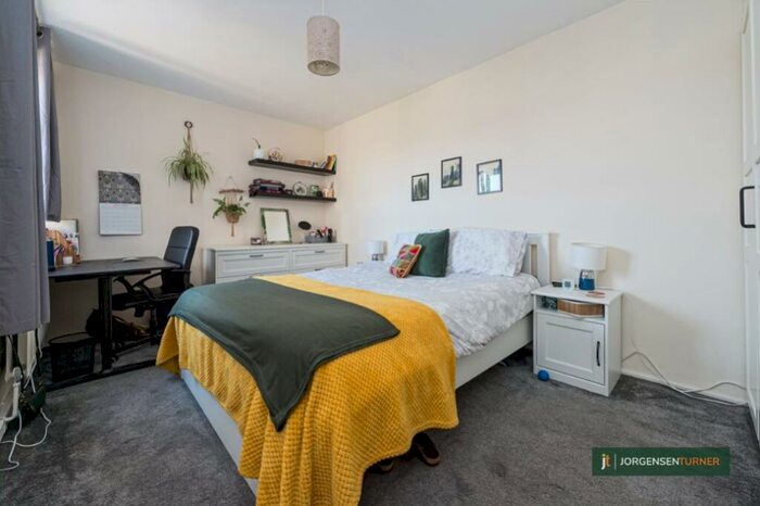 4 Bedroom Flat To Rent In Rathbone House, Brondesbury Road, NW6