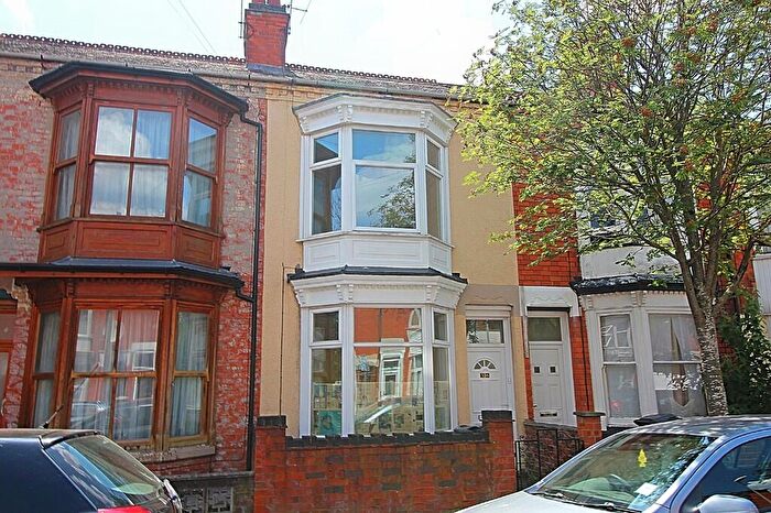 2 Bedroom Terraced House To Rent In Beaconsfield Road, Leicester, LE3