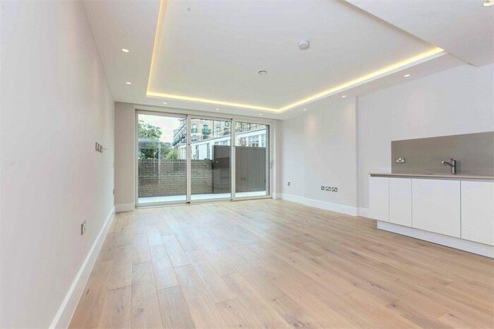 1 Bedroom Flat To Rent In Great Peter Street, Westminster, London, SW1P