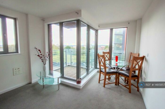 2 Bedroom Flat To Rent In Skyline, Birmingham, B1