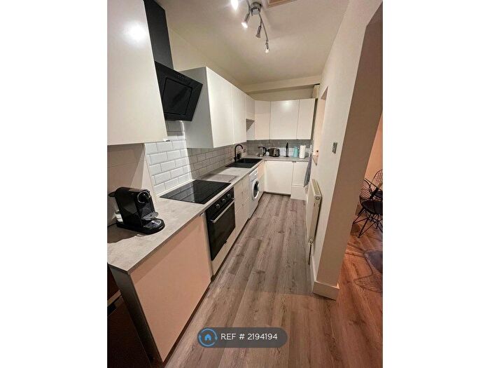 2 Bedroom Flat To Rent In Carr Street, Hindley, Wigan, WN2