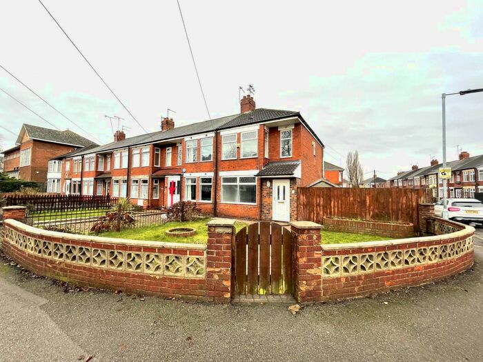 3 Bedroom Semi-Detached House To Rent In Endyke Lane, Hull, HU6