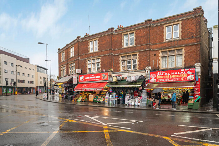 2 Bedroom Apartment For Sale In High Street, Thornton Heath, CR7
