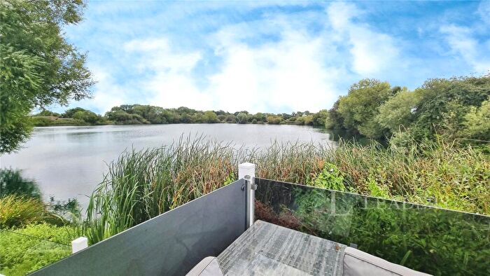 2 Bedroom Mobile Home For Sale In Vinnetrow Road, Runcton, Chichester, PO20