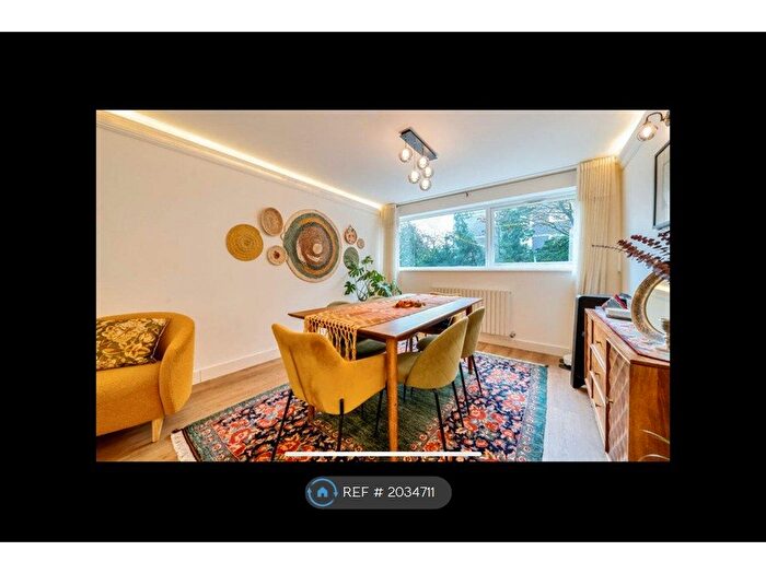 2 Bedroom Flat To Rent In Marcourt Lawns, London, W5