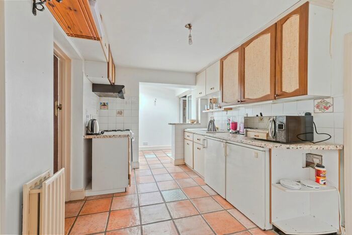 2 Bedroom Flat To Rent In Laud Street, Croydon, CR0