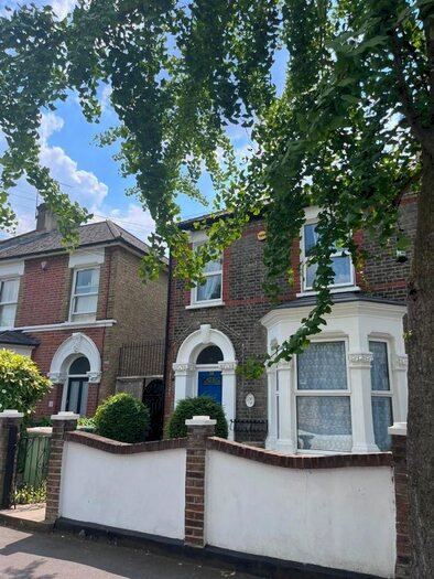 4 Bedroom Terraced House To Rent In Clarence Road, Woodgrange/Manor Park, E12