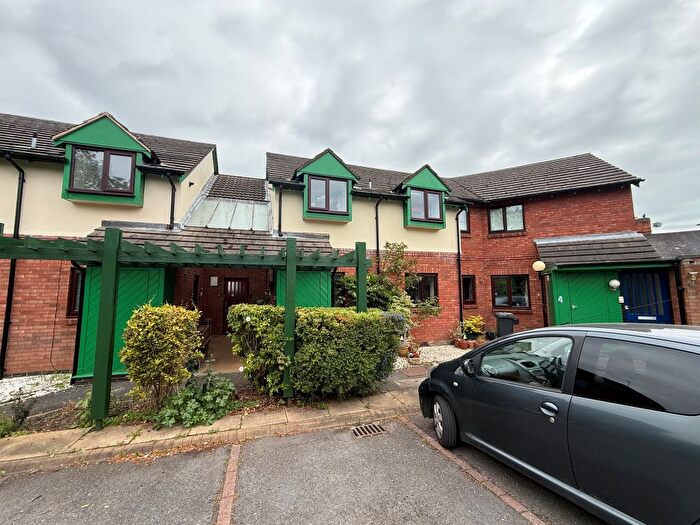1 Bedroom Flat For Sale In Front Street, Birstall, Leicester, LE4