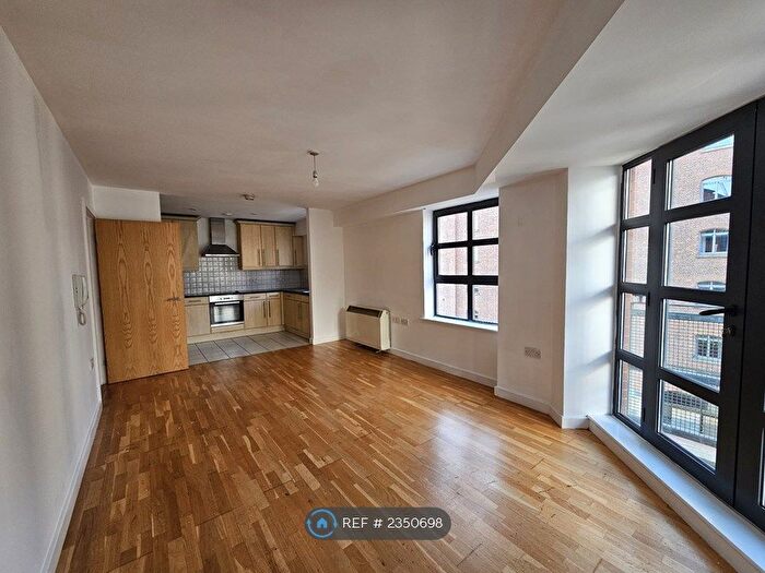 2 Bedroom Flat To Rent In Navigation House, Manchester, M1
