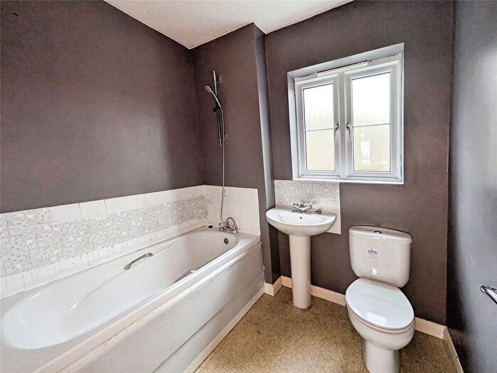 3 Bedroom End Of Terrace House For Sale In Kingsdown Road, Lincoln, Lincolnshire, LN6