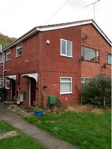 2 Bedroom Apartment For Sale In Overbury Close, Birmingham, West Midlands, B31