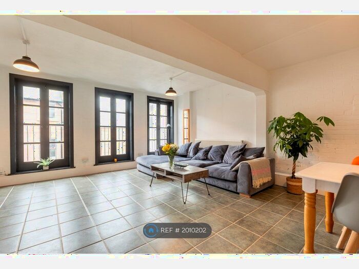 4 Bedroom Flat To Rent In Shepherd Street, St. Leonards-On-Sea, TN38