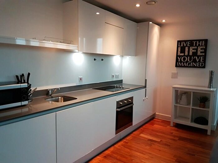 2 Bedroom Apartment To Rent In Metropolitan House, Hagley Road, Birmingham, B16