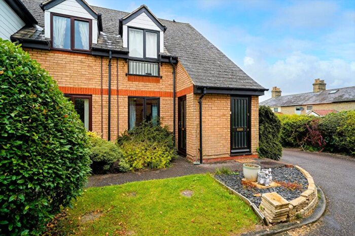 1 Bedroom Maisonette For Sale In Stamford Close, Royston, SG8