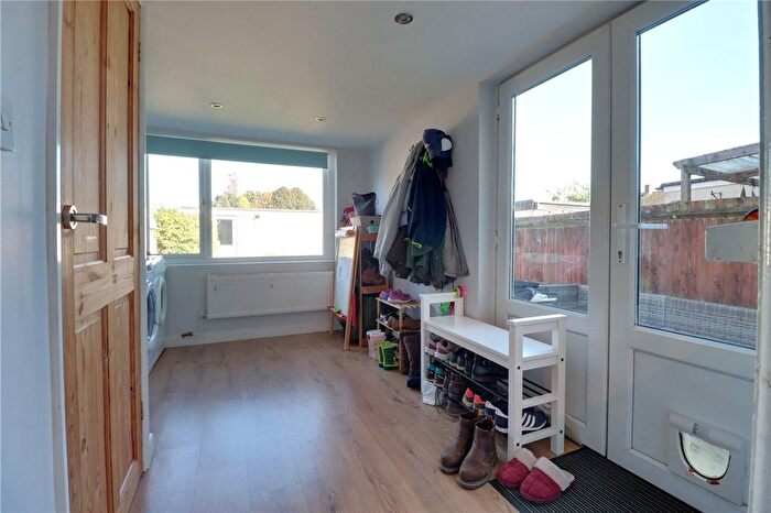 3 Bedroom Terraced House For Sale In The Chilterns, Kensworth, Dunstable, Bedfordshire, LU6