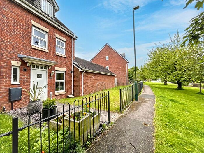 3 Bedroom End Of Terrace House For Sale In Tidespring Row, Hebburn, NE31