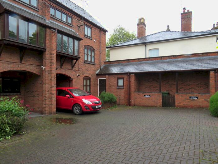 3 Bedroom Property To Rent In Beauchamp Mews, Morrell Street, Leamington Spa, CV32