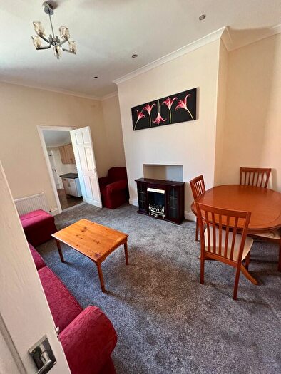 2 Bedroom Flat To Rent In Rawling Road, Bensham, Gateshead, NE8