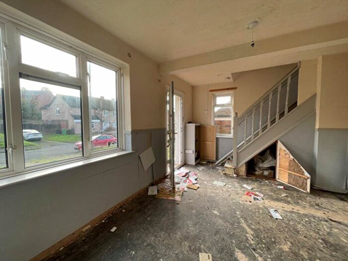 3 Bedroom Semi-Detached House For Sale In Wells Road, Brierley Hill, DY5