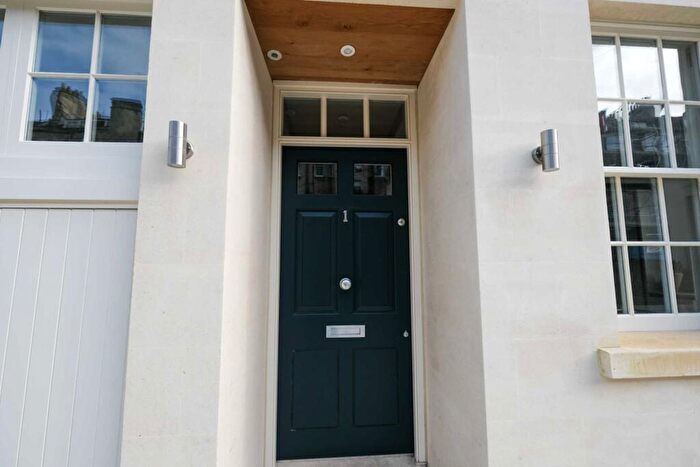 2 Bedroom House To Rent In Henrietta Park Mews, Bath, BA2