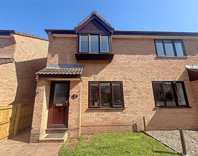 2 Bedroom Semi-Detached House For Sale In Kabale Close, Tiverton, Devon, EX16