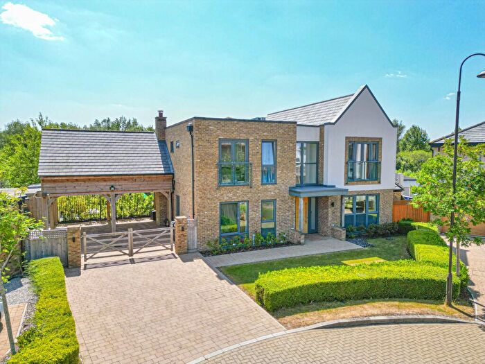 4 Bedroom Detached House For Sale In Ferranti Place, Oakgrove, MK10