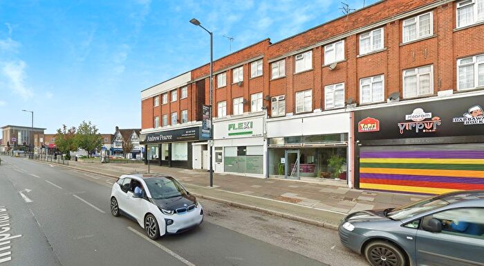 2 Bedroom Flat To Rent In Imperial Drive, Rayners Lane, Harrow, HA2