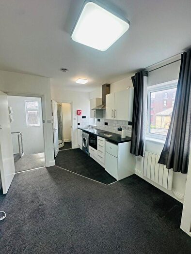 Studio To Rent In Nottingham Road, London, E10