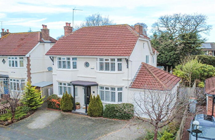 4 Bedroom Detached House For Sale In Dale Road, Bbromborough, CH62