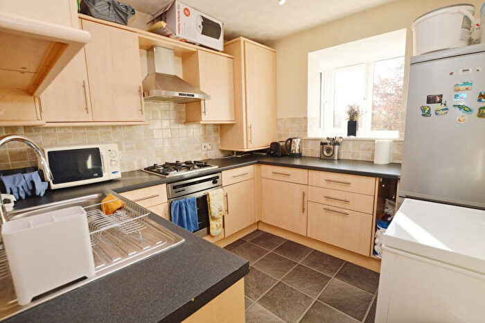 2 Bedroom Apartment To Rent In Victoria Chase, Colchester, CO1