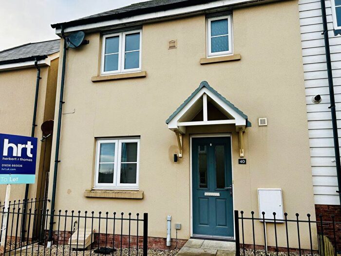 3 Bedroom House To Rent In Ffordd Y Draen, Coity, Bridgend, CF35