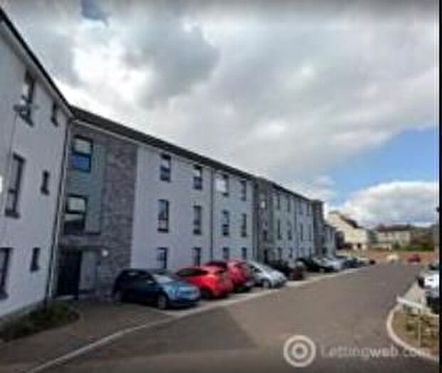 2 Bedroom Flat To Rent In Mckay Court, Leven, KY8
