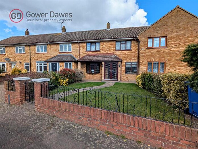 3 Bedroom Terraced House For Sale In Langton Way, Chadwell St.Mary, RM16