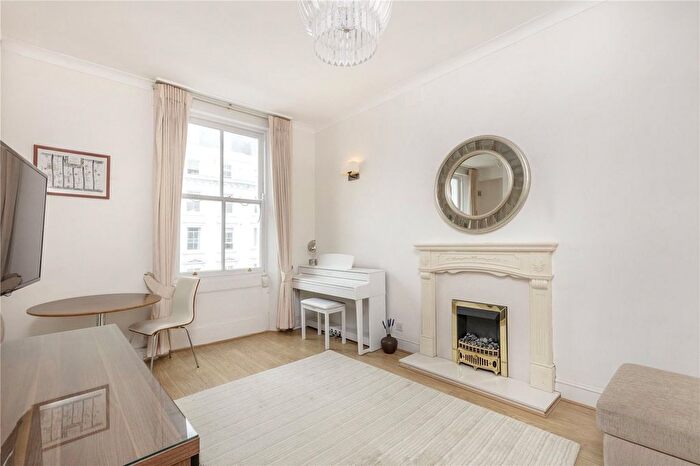 1 Bedroom Terraced House To Rent In Belgrave Road, Pimlico, SW1V