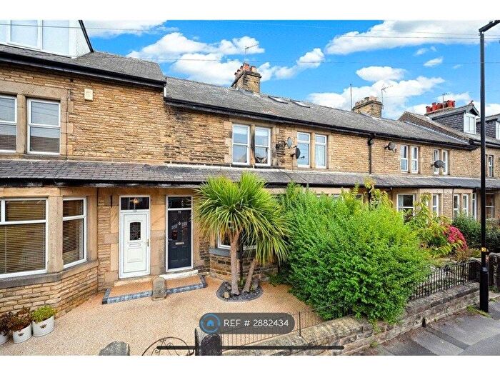 4 Bedroom Terraced House To Rent In Forest Avenue, Harrogate, HG2