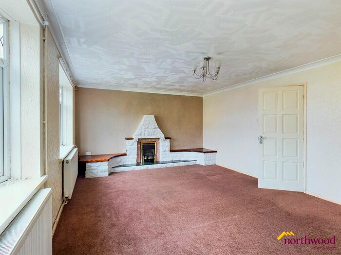 3 Bedroom Detached House To Rent In Milton Road, Sneyd Green, Stoke-On-Trent ST1