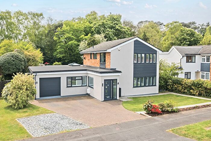 5 Bedroom Detached House For Sale In Bridle Close, Grayshott, GU26