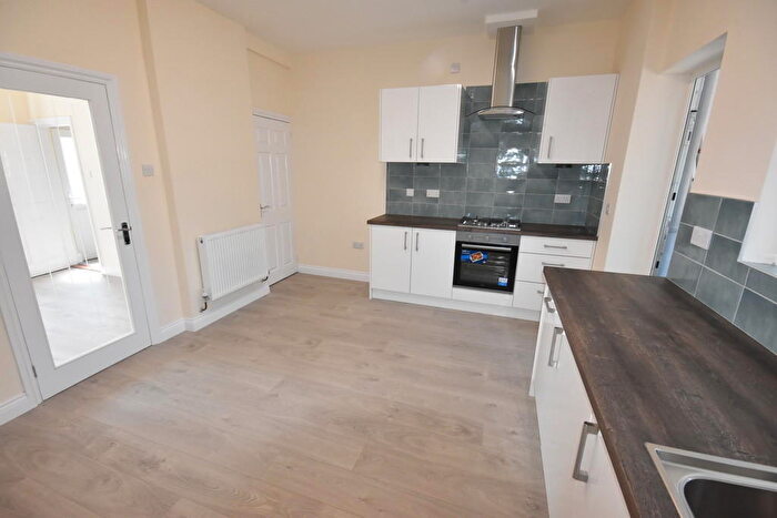 3 Bedroom Terraced House To Rent In Peter Street, Rotherham, S61