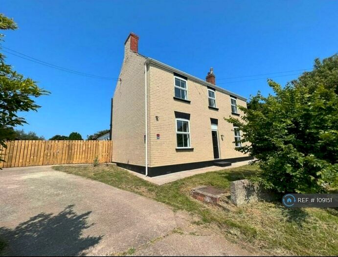 5 Bedroom Detached House To Rent In Kiln House Lane, Tunstall, HU12