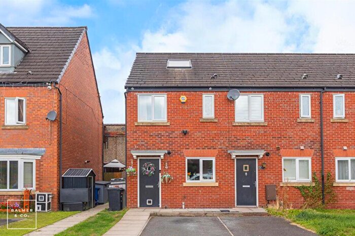 2 Bedroom End Of Terrace House For Sale In Railway Street, Atherton, M46