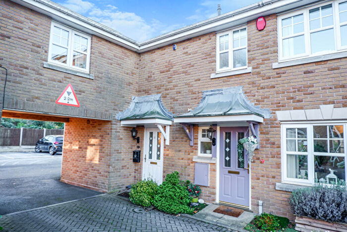 3 Bedroom End Of Terrace House For Sale In Foley Court, Streetly, B74