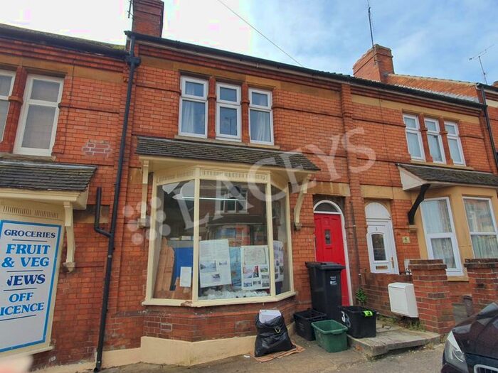 Houses to rent in Yeovil, Somerset